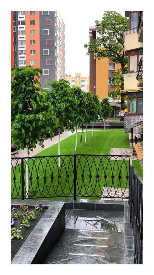 Apartment Studio New York 51 Irpin Bagian luar foto